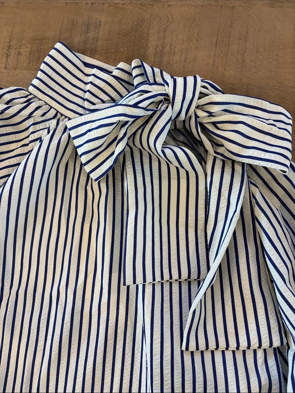 Entro Women’s Navy Striped Bow Tie L/S Blouse Medium NWT Preppy Nautical - Picture 5 of 8